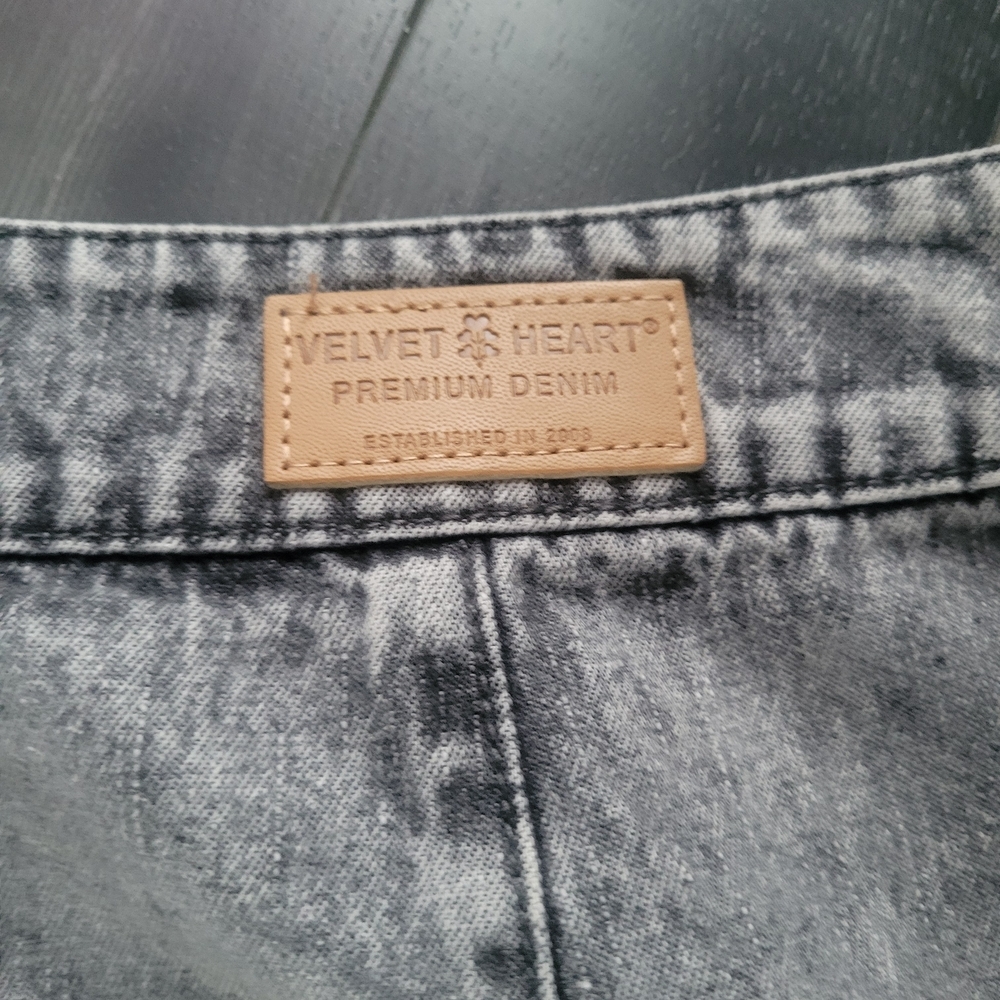 NWT VELVET HEART Paulina Midi Light Gray Denim Skirt - Size L/G - Picture 4 of 10